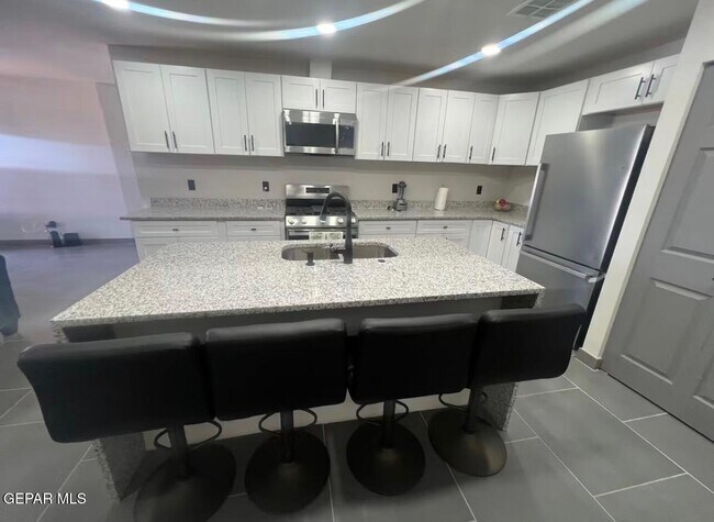 Foto del edificio - 6902 S Angora Loop Ave