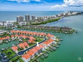 Building Photo - 218 Sand Key Estates Dr