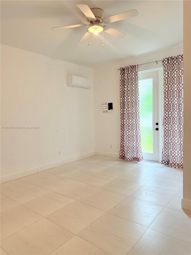 Foto del edificio - 1501 SW Fresno Rd