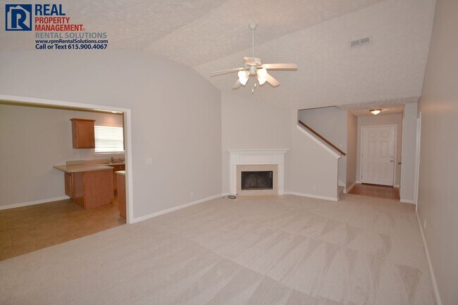 Foto del edificio - Beautiful 3BR+Bonus/4th Bedroom, triple Blackman schools! Screened in porch and fenced in backyard!