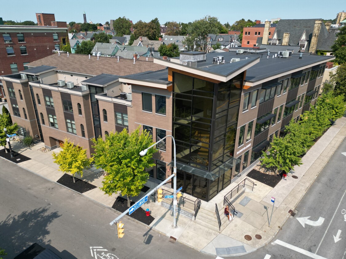 Primary Photo - 468 Delaware Ave