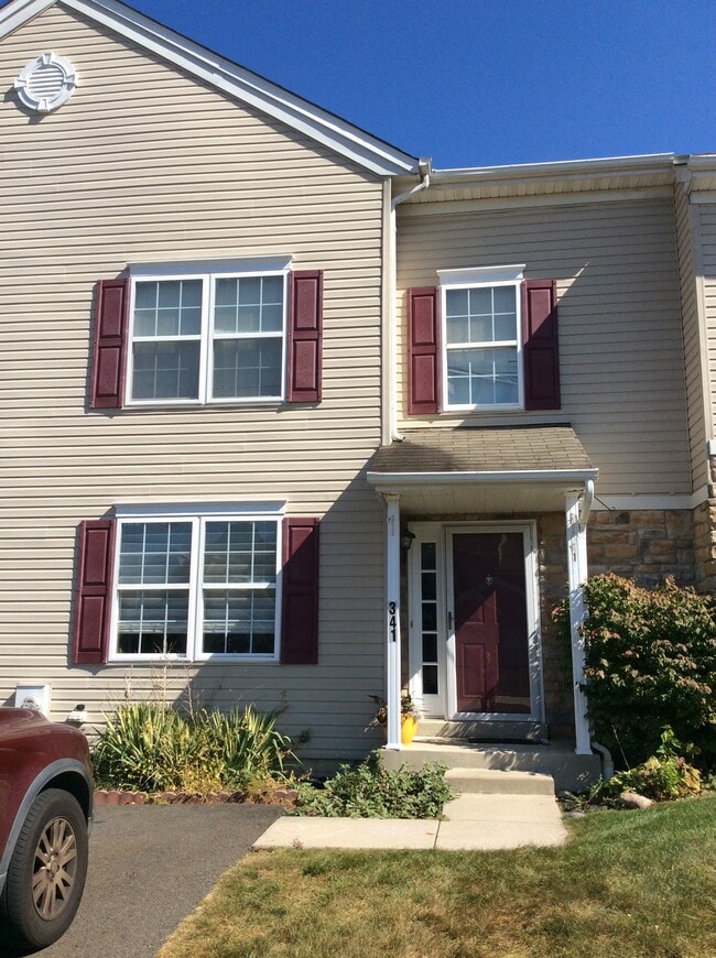 Building Photo - 341 Cedar Waxwing Dr