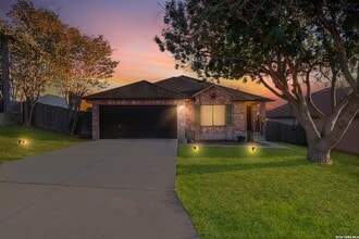 Building Photo - 7910 Chestnut Barr Dr