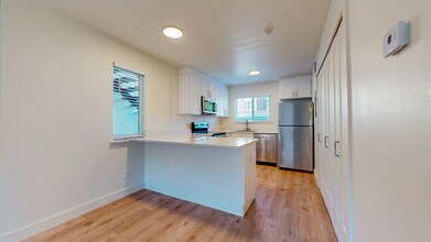 Kitchen - Sonoma Park Apartments