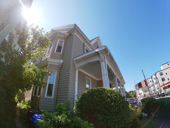 Building Photo - 133 South St