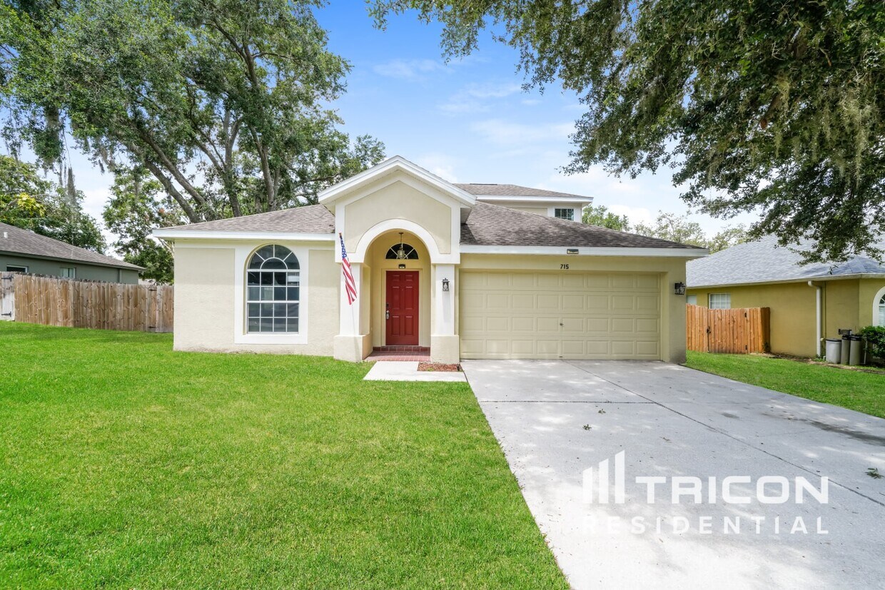 Foto principal - 715 Grand Canyon Dr