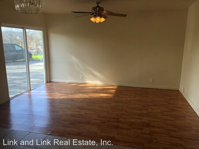 Building Photo - 2 br, 1 bath House - 4059 Mendes Lane Unit B