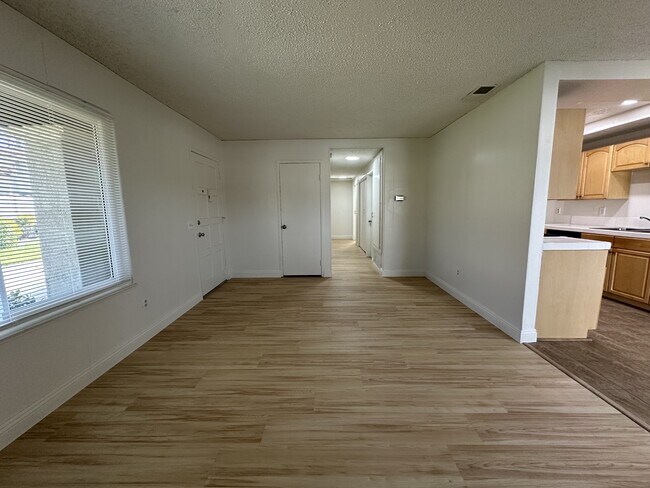 Foto del edificio - 12635 Franklin Ct