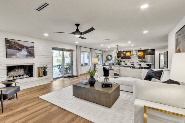 Foto del edificio - 2909 N 81st Pl