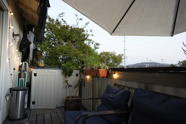 Foto del edificio - 10349 Carefree Dr