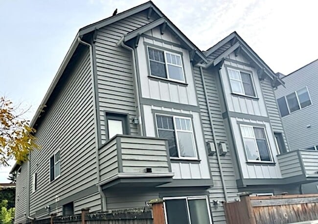 University District Beautiful 3/3.5 Townh... - University District  Beautiful 3/3.5 Townh... Townhome