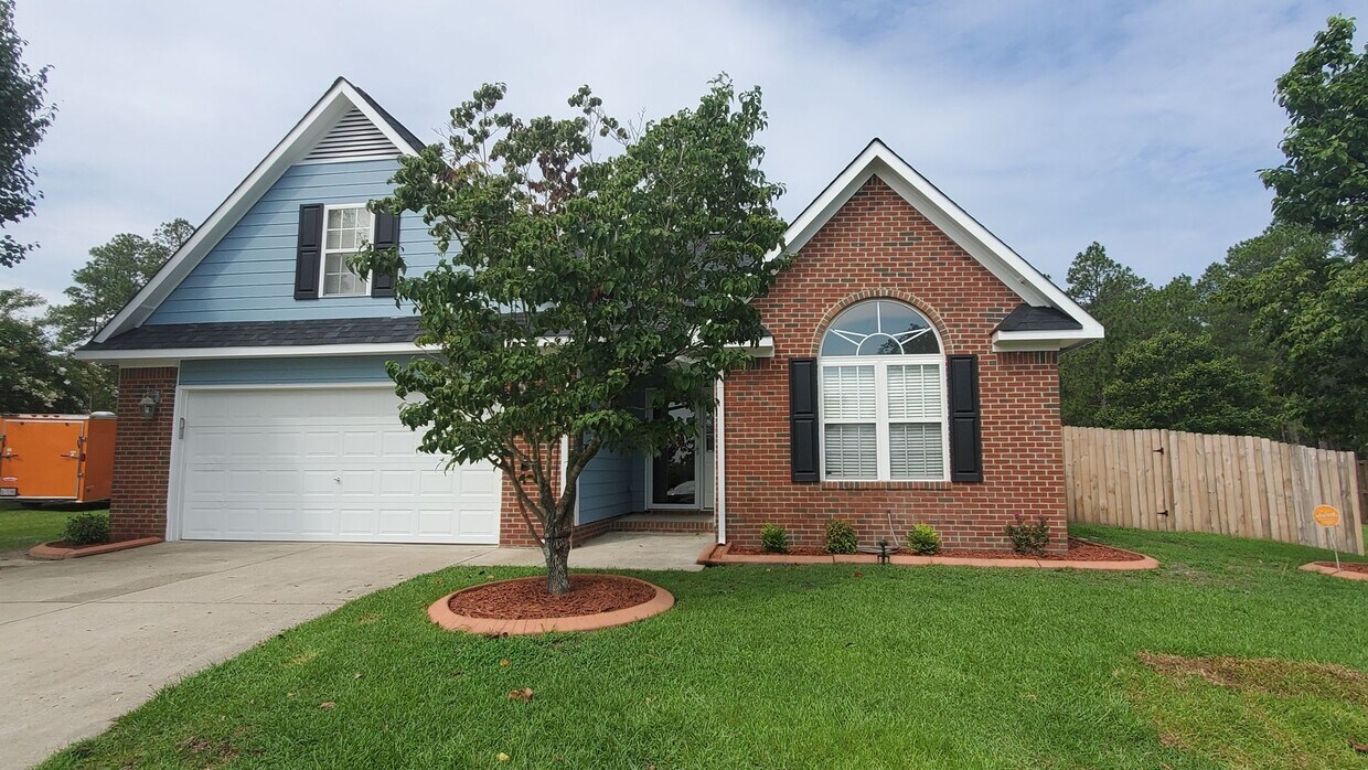 Primary Photo - 3 Bedroom/3 Bath Ranch Close to Fort Liberty