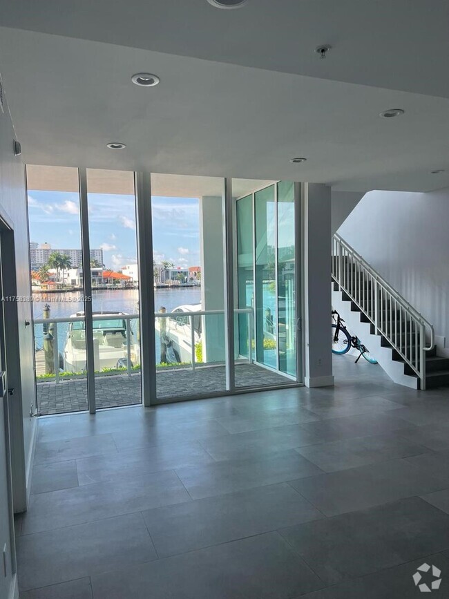 Building Photo - 400 Sunny Isles Blvd