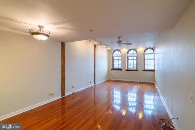 Foto del edificio - 301 Race St