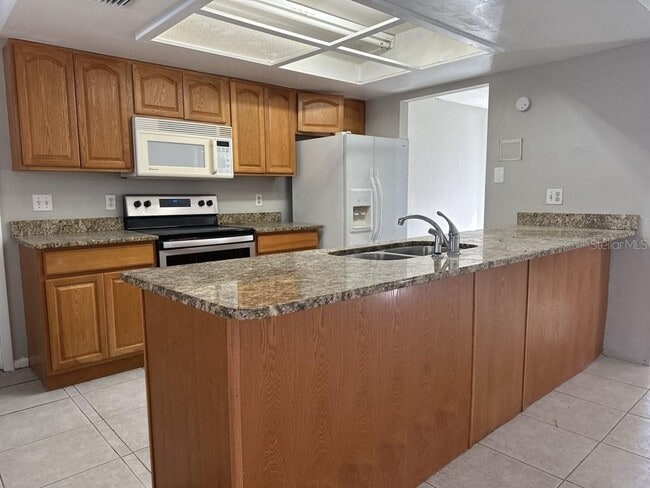 Building Photo - 611 Blue Gill Ct