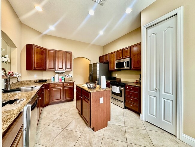 Building Photo - 1338 Corso Palermo Ct