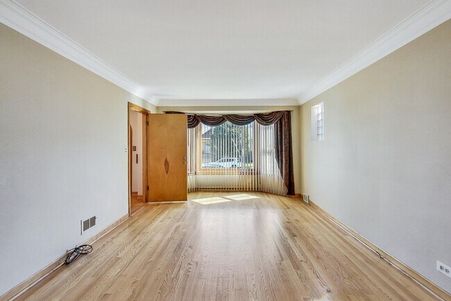 Foto del edificio - 5644 N Meade Ave