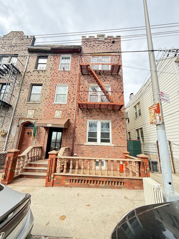 Building Photo - 112 Gatling Pl