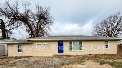 Building Photo - 2148 Waggoner Ave