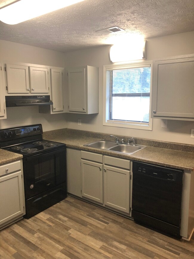 Jackson Place Apartments 120 Victoria Way Commerce, GA