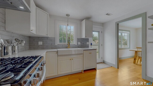 Foto del edificio - 444 Highland St