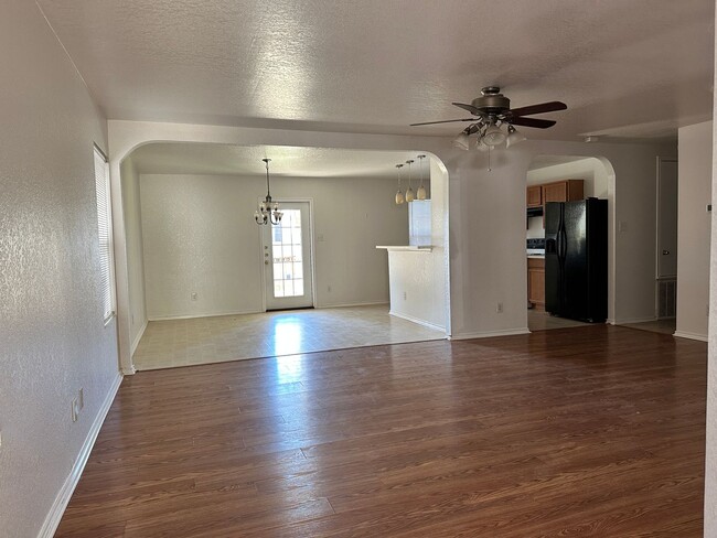 Building Photo - 3/2 in Cibolo, TX