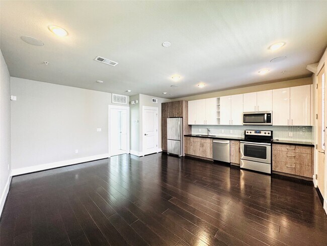 Foto del edificio - 2401 Crawford St