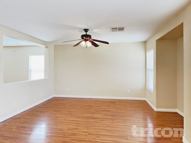 Foto del edificio - 3968 E Spruce Fern Ln