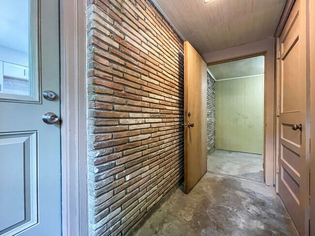 Foto del edificio - 519 Creath Pl