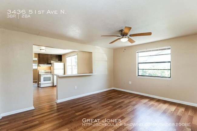 Building Photo - Gorgeous Home in North Saint Pete!