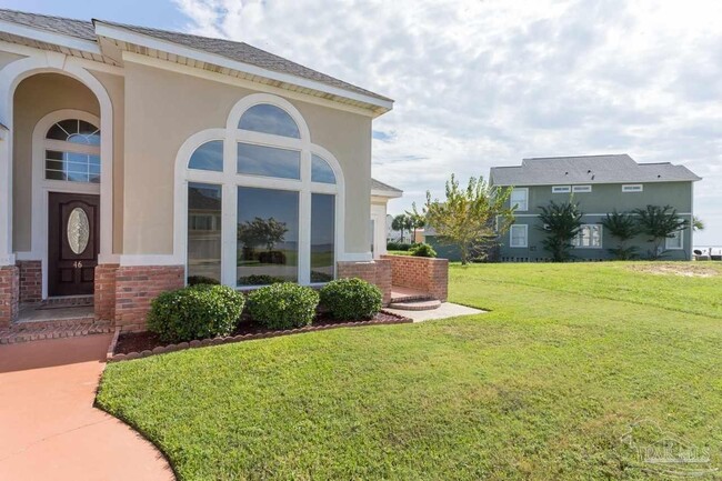 Building Photo - 46 Bayshore Dr