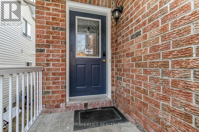 Building Photo - 19 Castle Glen Crescent