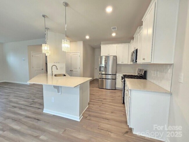 Foto del edificio - 18022 Stark Wy