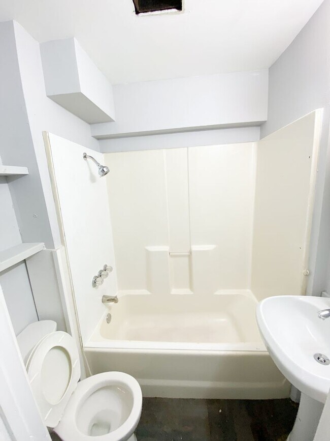 Foto del edificio - Cozy 2 Bed/1 Bath Home in Dutchtown!