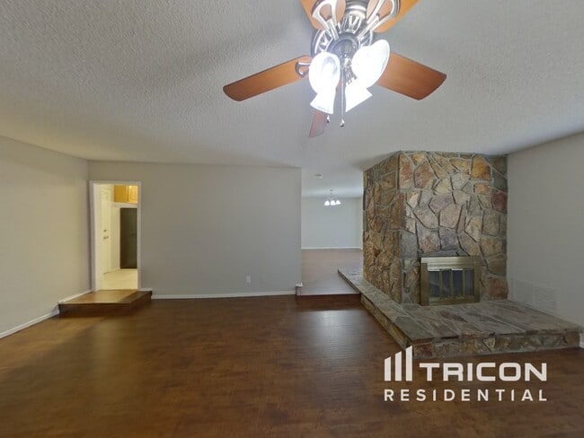 Building Photo - 204 Bruin Way Las Vegas NV