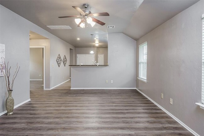 Building Photo - 8113 Frye Ln