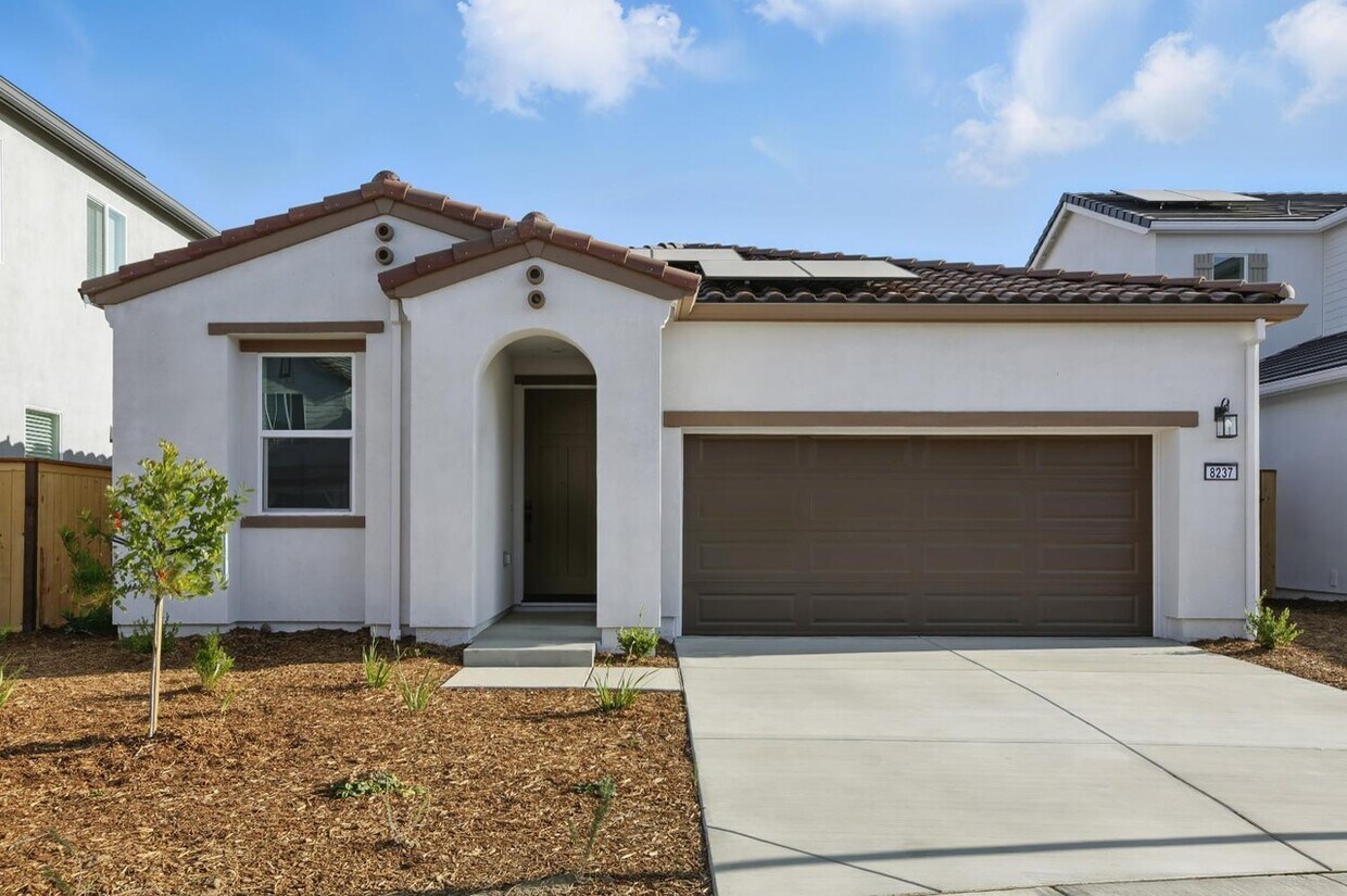 Foto principal - 8237 Morning Star Wy