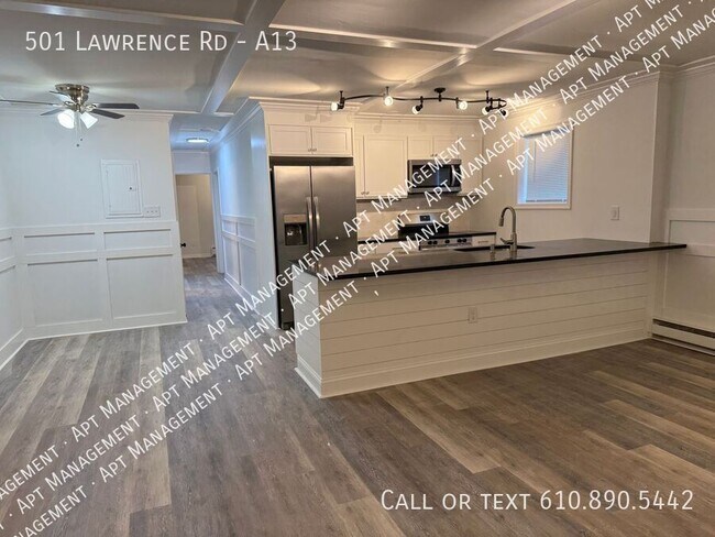Foto del edificio - 501 Lawrence Rd