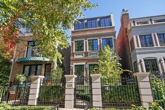 Building Photo - 1729 N Marshfield Ave