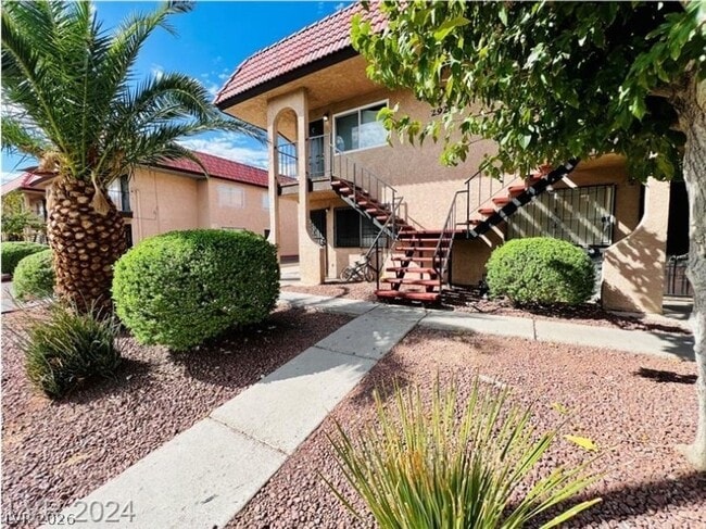 Building Photo - 2920 E Siki Ct