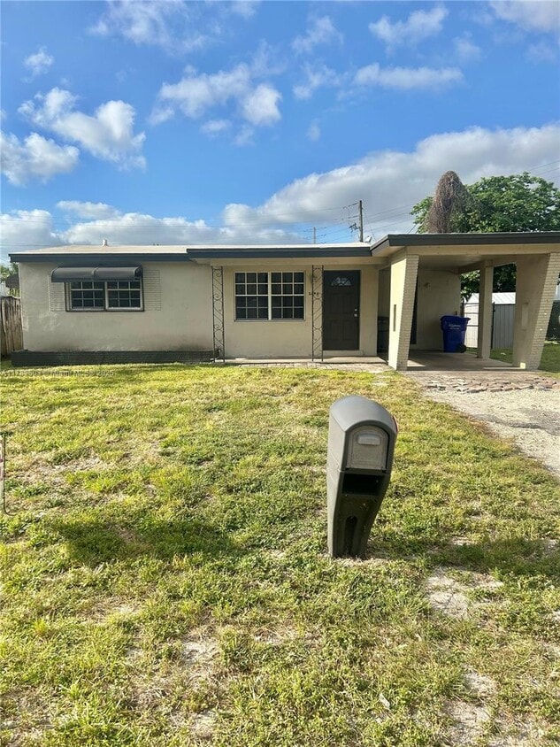 Primary Photo - 3 bedroom in Hollywood FL 33020