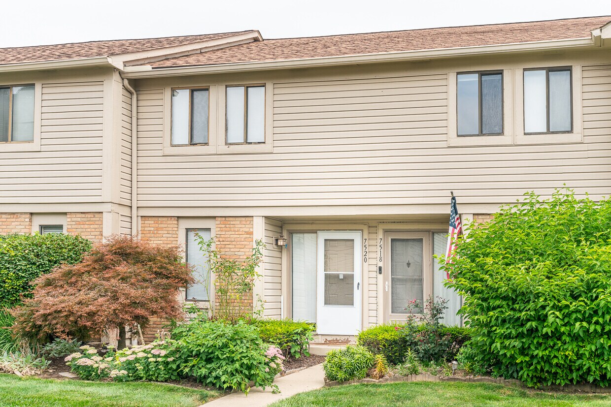 Foto principal - 7520 Stone Lake Dr