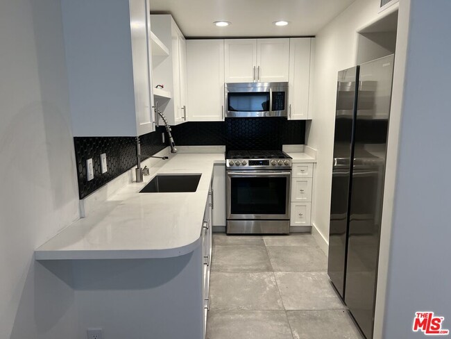 Foto del edificio - 11485 Moorpark St