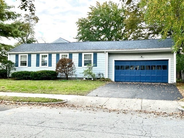 Building Photo - 100 Fessenden St