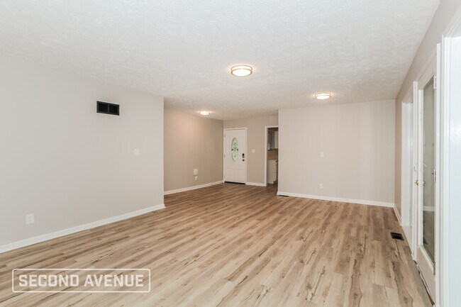 Building Photo - 7873 Kirkland Dr