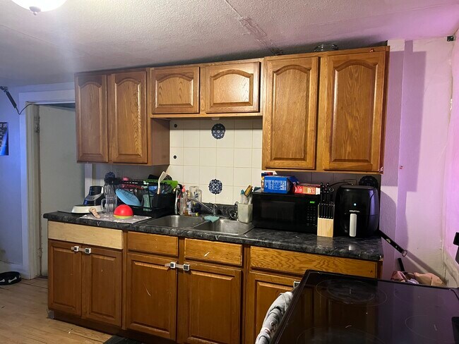 Foto del edificio - 13 Albro Ave