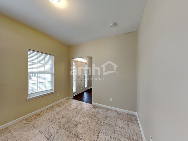 Building Photo - 11112 Heritage Green Dr
