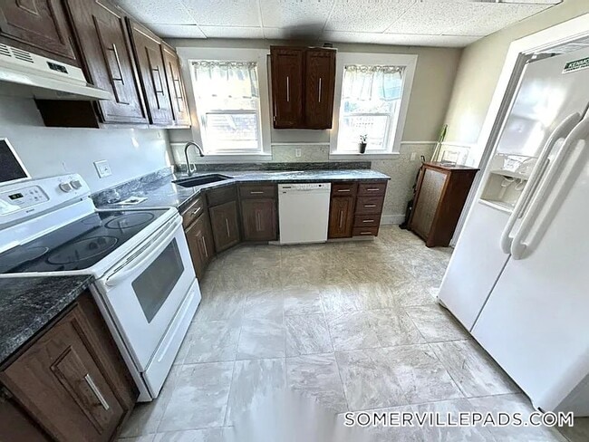 Foto del edificio - 14 Dow St