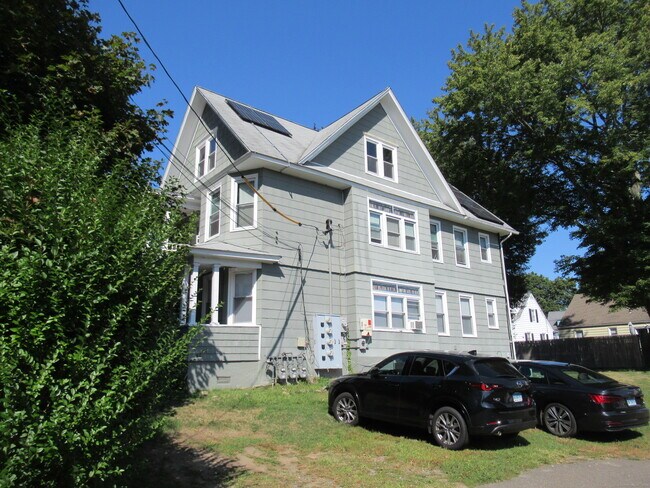 Foto del edificio - 144 Disbrow St