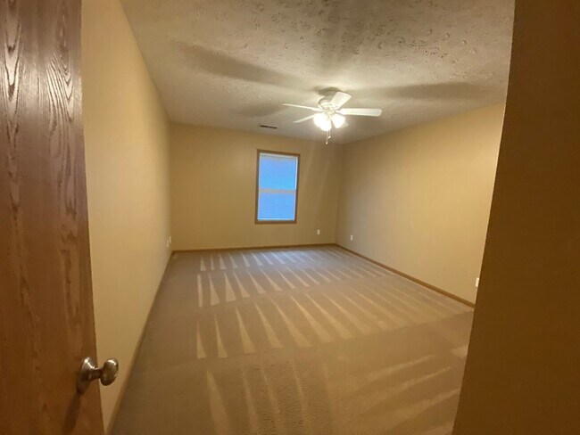 Building Photo - 4755 Sydney Ln